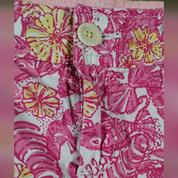 Lilly Pulitzer Fish and floral Chum Bucket Shorts SIZE 8 - Picture 9 of 10